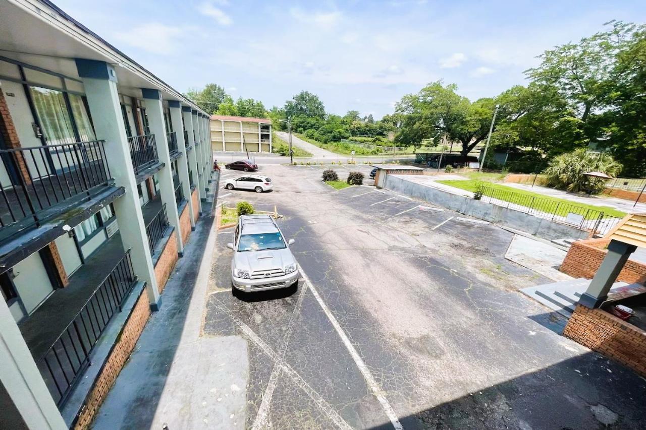 Palmetto Inn & Suites By Oyo Orangeburg Εξωτερικό φωτογραφία
