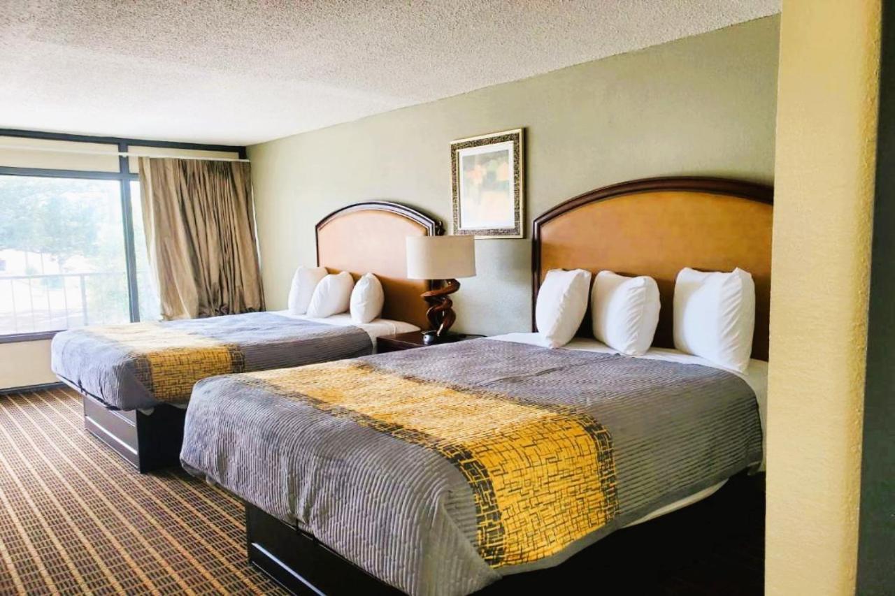 Palmetto Inn & Suites By Oyo Orangeburg Εξωτερικό φωτογραφία